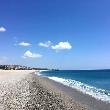 La Mansarda Apartamento Marina di Gioiosa Ionica Exterior foto